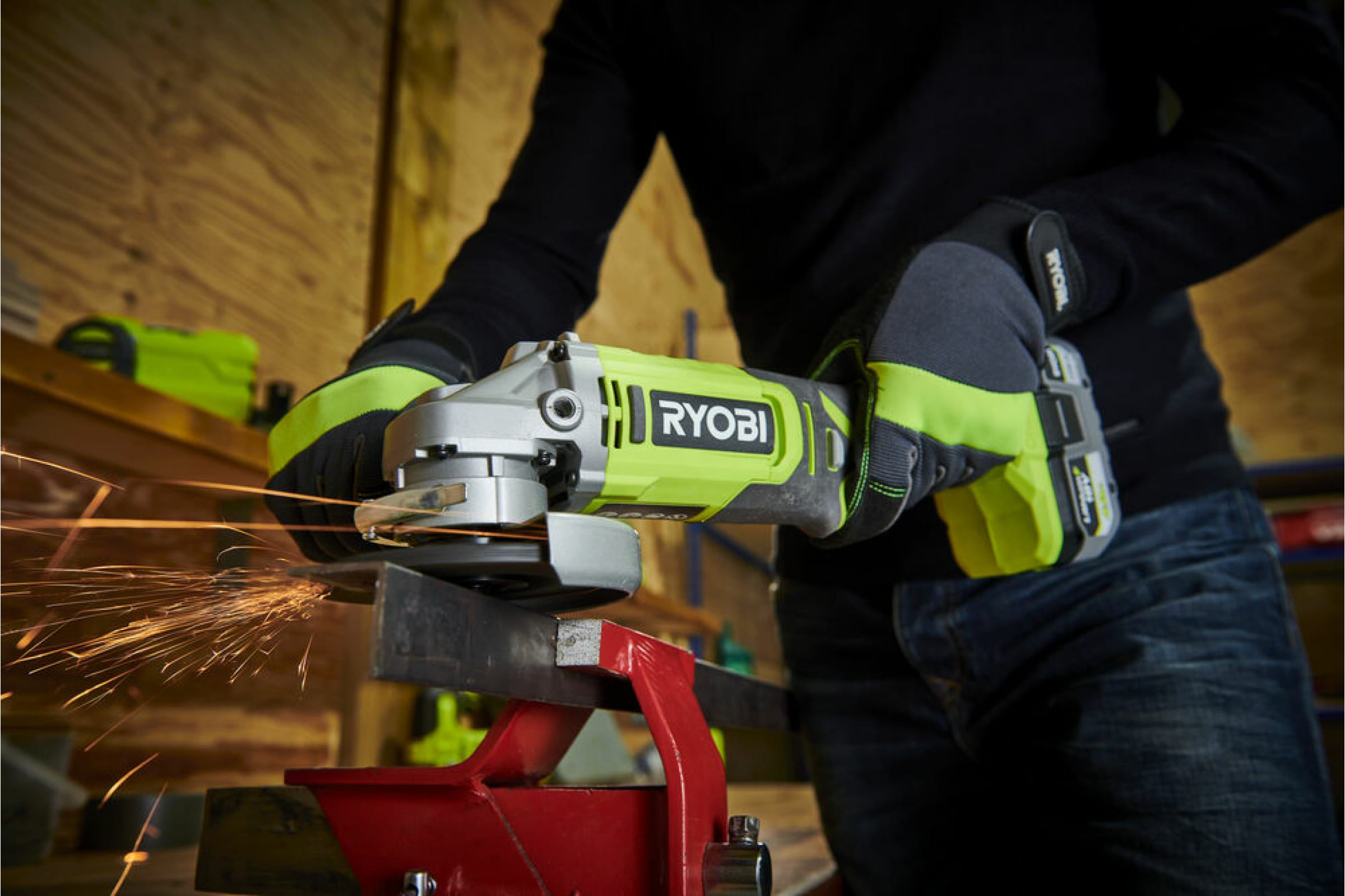 Углошлифмашина Ryobi ONE+ RAG18115-0 5133005402 (арт. 21729718) — купить с  доставкой