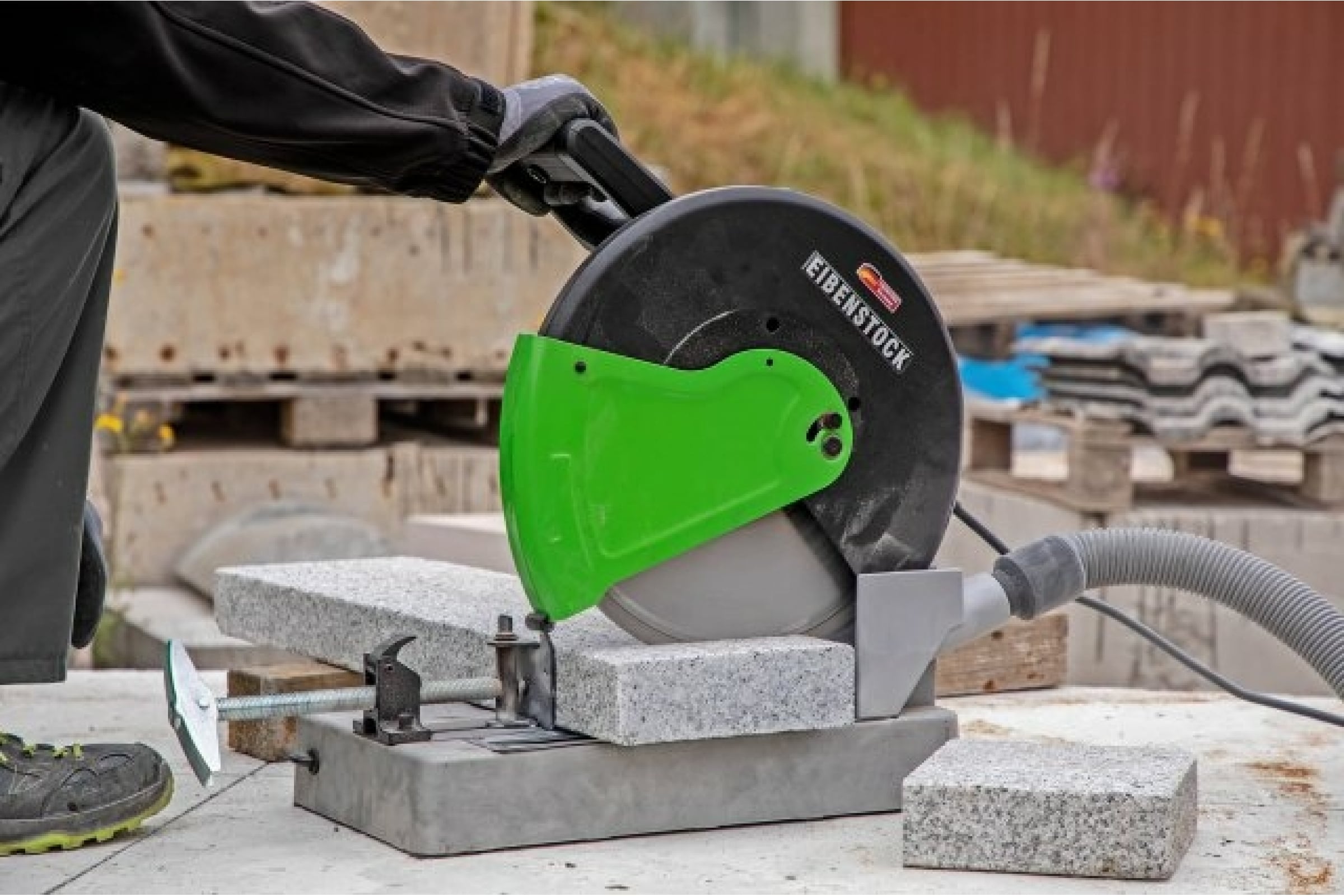 Пила алмазная cardi. Резка алмазной пилой. Резка алмазной пилой. Алмазное бурение и алмазная резка бетона. Штроборез makita 4114s.