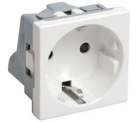 Розетка в кабель-канал с заземлением IEK ПРАЙМЕР со шторками белый РКС-20-30-П-К 4412942 