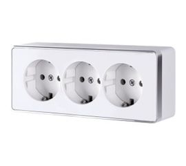 Тройная розетка с заземлением и шторками Werkel WL15-02-05 a041179 