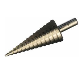 Сверло ступенчатое (4-30 мм; 14 ступеней; ход 2 мм) по металлу Дело Техники 216304 