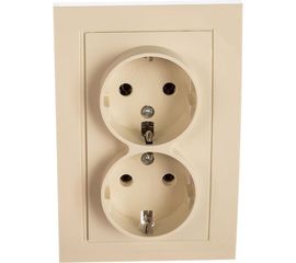 Двойная розетка с заземлением, слоновая кость UNIVersal Бриллиант 7948752 