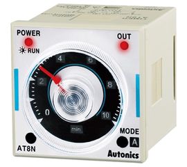 Универсальный таймер Autonics AT8N, 8-контактный штепсельный 100-240В, 50/60Гц, артикул 00000012641 