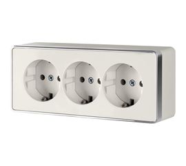 Тройная розетка с заземлением и шторками Werkel W5073103 a051554 