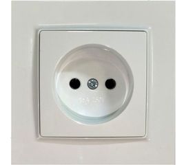 Розетка ECON Камелия 2П 10А 250В белая K003 
