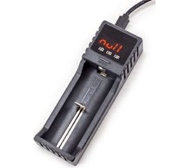 Зарядное устройство ЯРКИЙ ЛУЧ LC-20 для аккумуляторов Li-ion, IMR, LiFePO4, Ni-MH/Cd, выбор тока, LCD дисплей, 4606400055563 