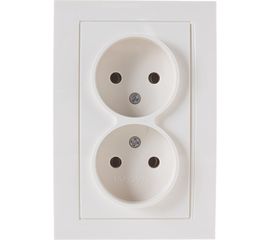 Двойная розетка без заземления, слоновая кость UNIVersal Бриллиант 7948738 