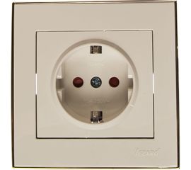 Розетка LEZARD RAIN с защитой от детей керамика белый с бок. вст. золото 703-0226-124 