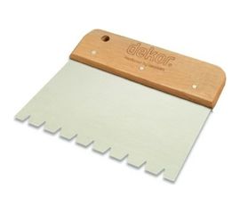 Широкий шпатель DEKOR 170х80 мм, зуб 6х6 мм, деревянная ручка 472 