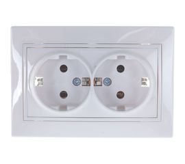 Двойная розетка LEZARD MIRA с/ з керамика белый с белой вставкой 701-0202-127 