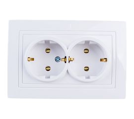 Розетка BYLECTRICA 2-местная СУ с заз.конт., серия УЮТ, белый РС16-348 