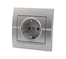 Розетка с защитой от детей Lezard DERIY серебристый металлик 702-2828-124B 