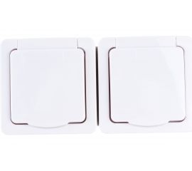 Двухместная розетка IEK с заземляющим контактом, с крышкой, для открытой установки РСб22-3-ГПБб IP54 ERMP22-K01-16-54-EC 