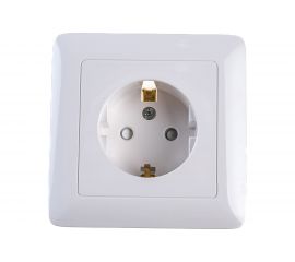 Розетка Schneider Electric 1-м СП 1мод. Хит 16А IP20 250В с заземл. защ. шторки бел. RS16-136-B 