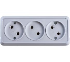 Розетка Intro Quadro без заземления трехместная 3x2P, 16А-250В, IP20, открытая установка, белый, Б0053809 