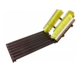 Решетка для чистки обуви Петромаш с 3-мя щётками, 50x25 см 61677 