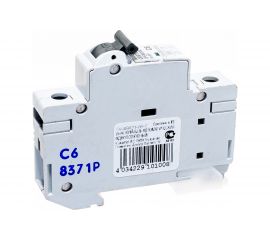 Автоматический выключатель СВЕТОЗАР ПРЕМИУМ 1-полюсный, 6 A, C, откл. сп. 6 кА, 230 / 400 В SV-49021-06-C 