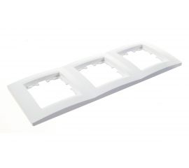 Трехместная вертикальная рамка LEZARD KARINA б/ вст белая 707-0200-153 