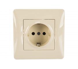 Розетка GUSI ELECTRIC Ugra с БЗК, с ЗП, СУ, 16А, 250 В, бежевый С11Р4-003-СБ 