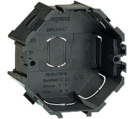 Встраиваемая монтажная коробка Legrand для бетонных и кирпичных стен Etika 031301 