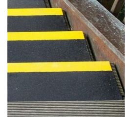 Противоскользящий профиль Mehlhose GmbH из стеклопластика, пластина с углом, 230мм х 1000мм х 30мм, среднее зерно GKMW2301000 