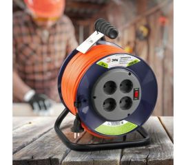 Силовой удлинитель ЭРА RPx-4s-2x1.5-50m, на пластиковой катушке, без заземления, 4 розетки, 50м, ПВС 2х1.5 Б0046831 