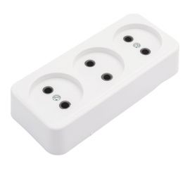 Розетка ООО Ливны-Электро РА 10-012 трехместная, белая, пластик АБС с донышком РА 6735 