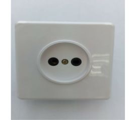 Розетка ООО Ливны-Электро РС 10-008 квадратная,белая, пластик АБС РС 1824 