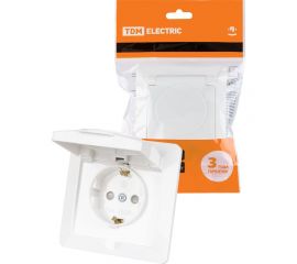 Розетка TDM 2П+З с защитными шторками и крышкой 16А 250В IP44 белая "Ильмень" SQ1823-0017 