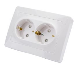 Розетка Schneider Electric Blanca внутр Бел 2-ая с/з со шторками, 16А, 250В SE BLNRS001121 