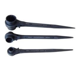 Трещоточный ступичный усиленный ключ ROCKFORCE 24х27 RF-8222427 