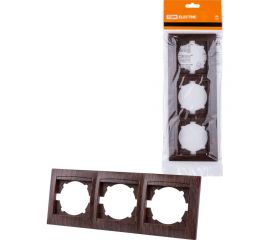 3-х постовая рамка TDM горизонтальная, венге Лама SQ1815-0431 