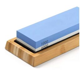 Двусторонний точильный камень для заточки ножей URM водный с силиконовым держателем, на подставке D01498 