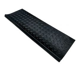 Накладка на ступеньку Бацькина баня зернистый рисунок, резиновая 100%, 250x750x25x3 мм 92250 