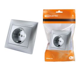 Розетка с защитной шторкой, серебристый металлик 2П+З 16А 250В TDM Лама SQ1815-0211 