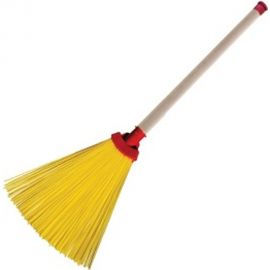 Синтетический веерный веник ЛАЙМА 29х26 см, деревянный черенок 40 см, еврорезьба, EXPERT 601830 