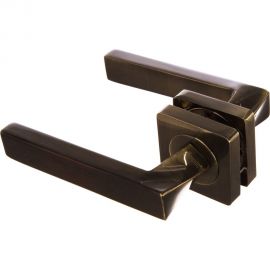 Дверная ручка на квадратной розетке Равенна РЕНЦ DH 302-02 AB 