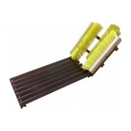 Решетка для чистки обуви Петромаш с 3-мя щётками, 50x25 см 61677 