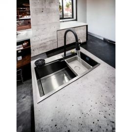 Многофункциональная кухонная мойка из нержавеющей стали OUTE 78x46 см со встроенным смесителем, краном питьевой воды и водопадом, с дуршлагом, омывателем стаканов и разделочной доской. цвет  