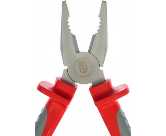 Изолированные пассатижи 180мм, 1000В КВТ 55985 – изображение 4