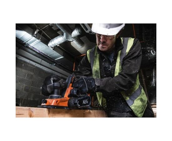 Бесщеточный аккумуляторный рубанок AEG BHO18BL-0 4935464988 – изображение 2