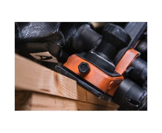 Бесщеточный аккумуляторный рубанок AEG BHO18BL-0 4935464988 – изображение 6