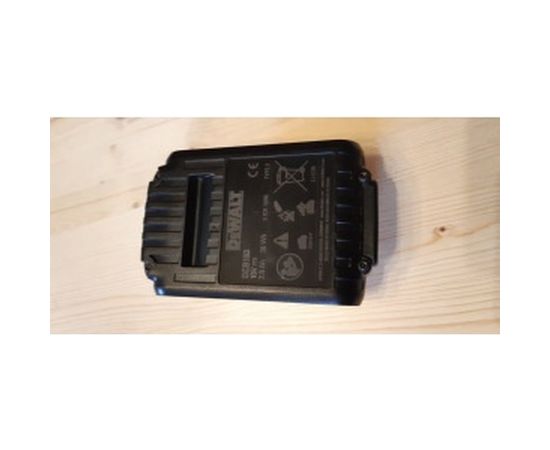 Аккумулятор (18 В; 2.0 А*ч; Li-Ion) DeWALT DCB 183 – изображение 7