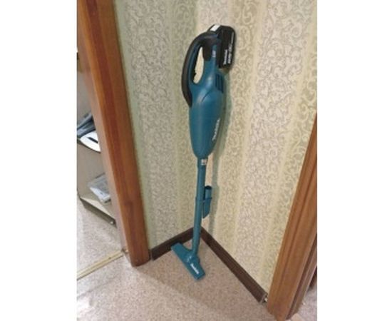 Аккумуляторный пылесос Makita DCL180Z – изображение 4