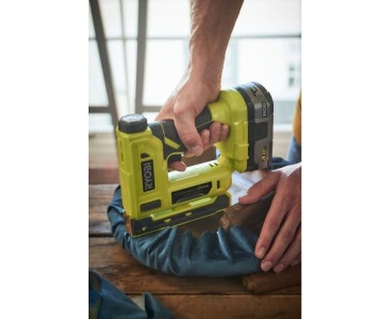 Аккумуляторный степлер Ryobi R18ST50-0 5133004496 – изображение 2