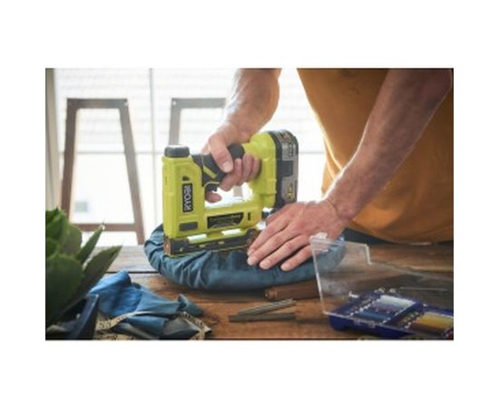 Аккумуляторный степлер Ryobi R18ST50-0 5133004496 – изображение 4