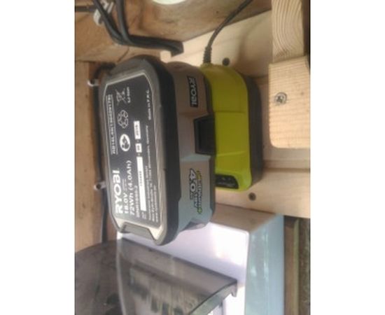 Аккумулятор Ryobi ONE+ RB18L40 (18 В; 4 А*ч; Li-Ion) 5133001907 – изображение 4