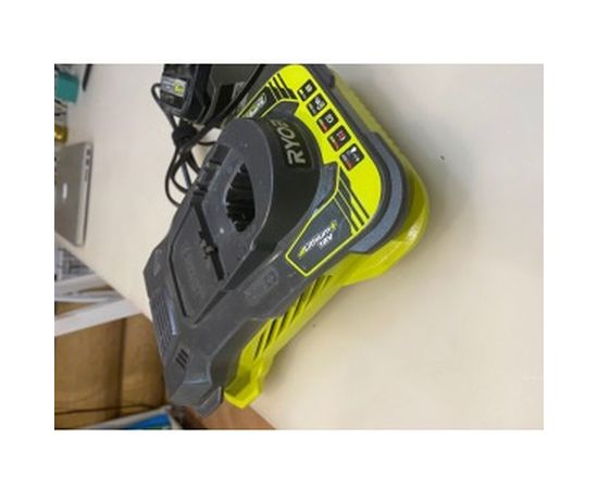 Зарядное устройство Ryobi ONE+ RC18150 5133002638 – изображение 4