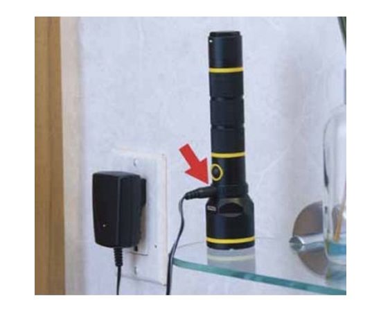 Аккумуляторный светодиодный фонарь Stanley FatMax Aluminium Torch Rechargeable 1-95-154 – изображение 3