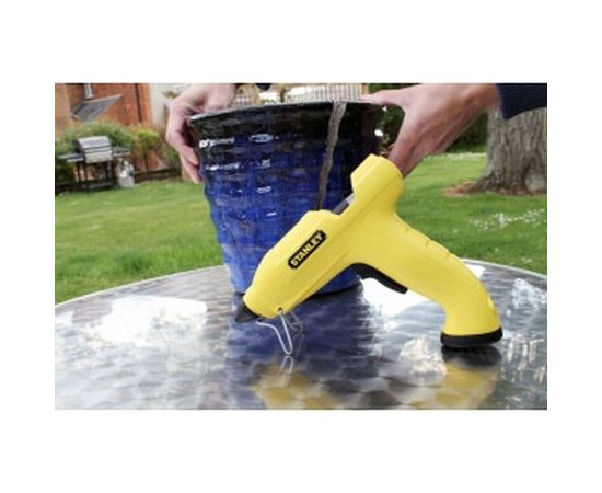 Беспроводной клеевой пистолет Stanley 6-GR90R STHT6-70416 – изображение 8